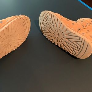 Girls ugh boots size 4